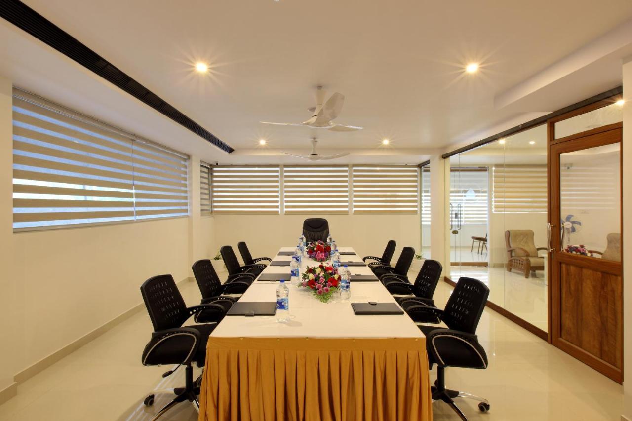 Hotel Novark Munnar Kallar Vattiyar المظهر الخارجي الصورة